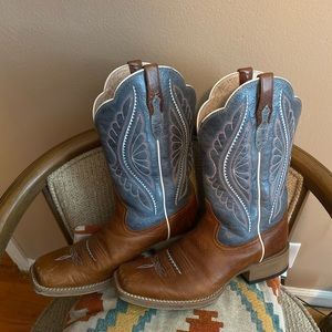 Ariat cowboy boots (Women’s) 9B